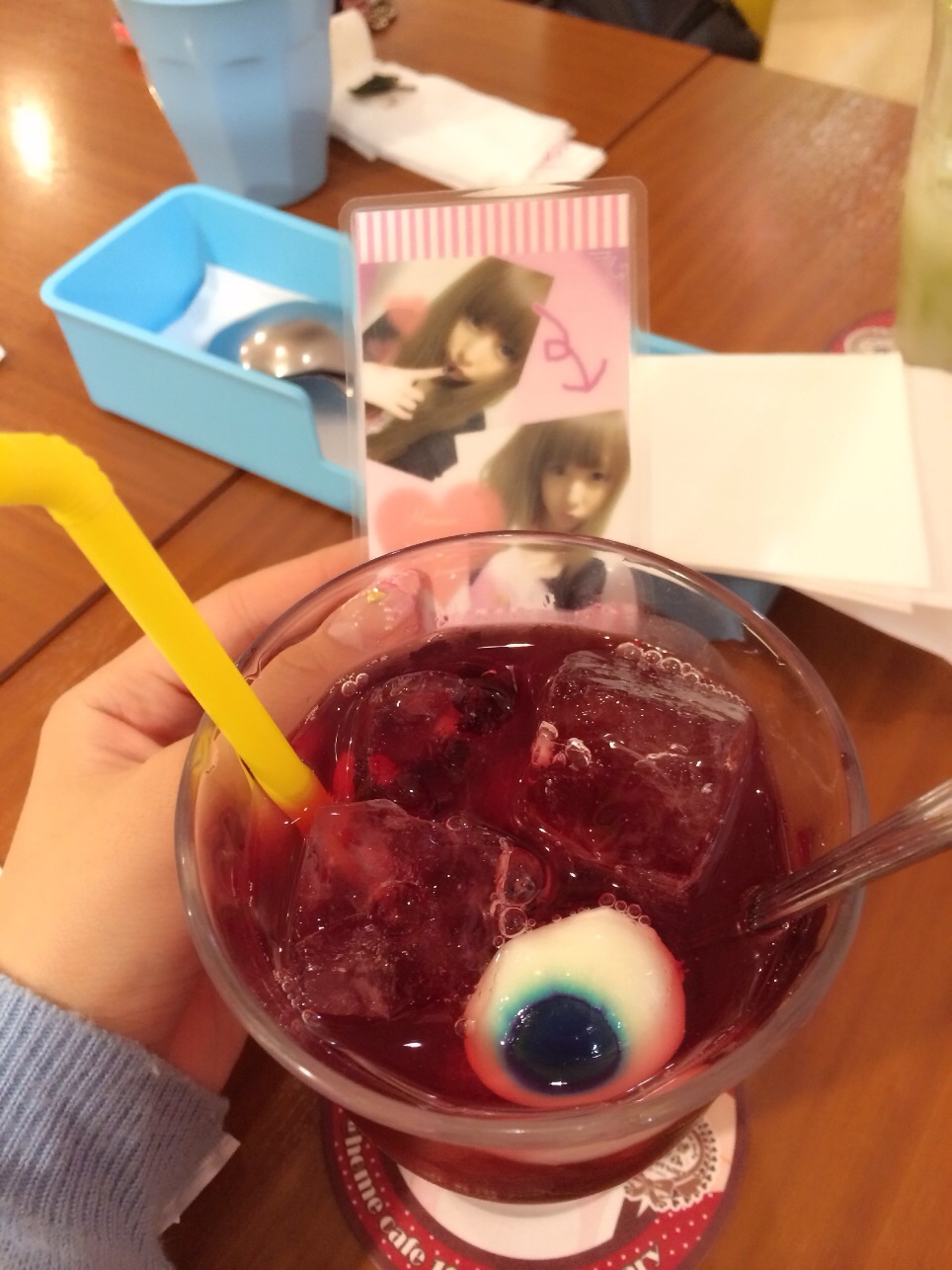 グロい 秋葉原 大阪のメイドカフェなら あっとほぉーむカフェ