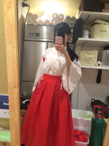 巫女服 写真 ほぉ むカフェ 秋葉原 大阪のメイドカフェ