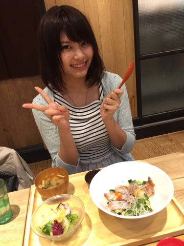 彼女と なう って時に使っていいよ って写真 秋葉原 大阪のメイドカフェなら あっとほぉーむカフェ