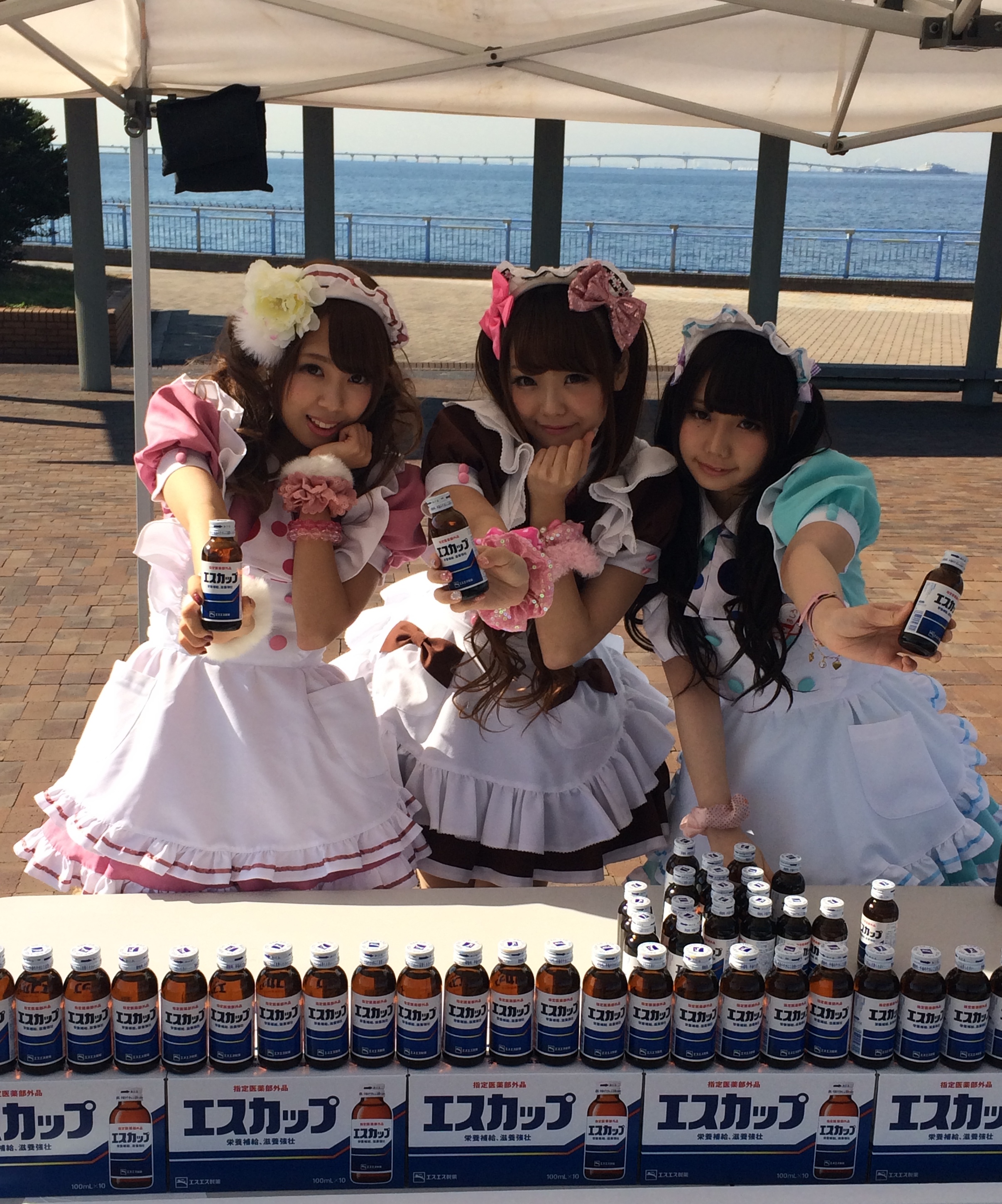 あの「エスカップ」のCMにhitomi、ましろ、りーちゃんが出演