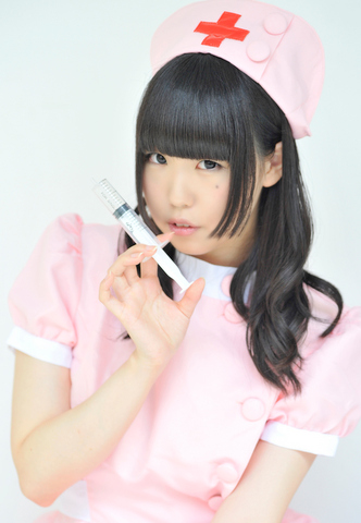 8月アイドルブロマイド販売情報 秋葉原 大阪のメイドカフェなら あっとほぉーむカフェ