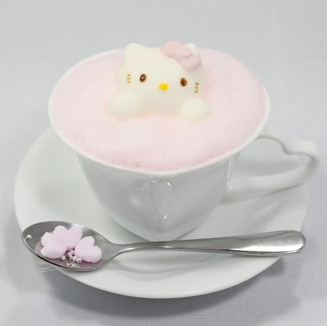 EIKOH　カフェ　メイドキティちゃん 10周年を迎えた秋葉原の大人気のメイドカフェ「＠ほぉ〜むカフェ