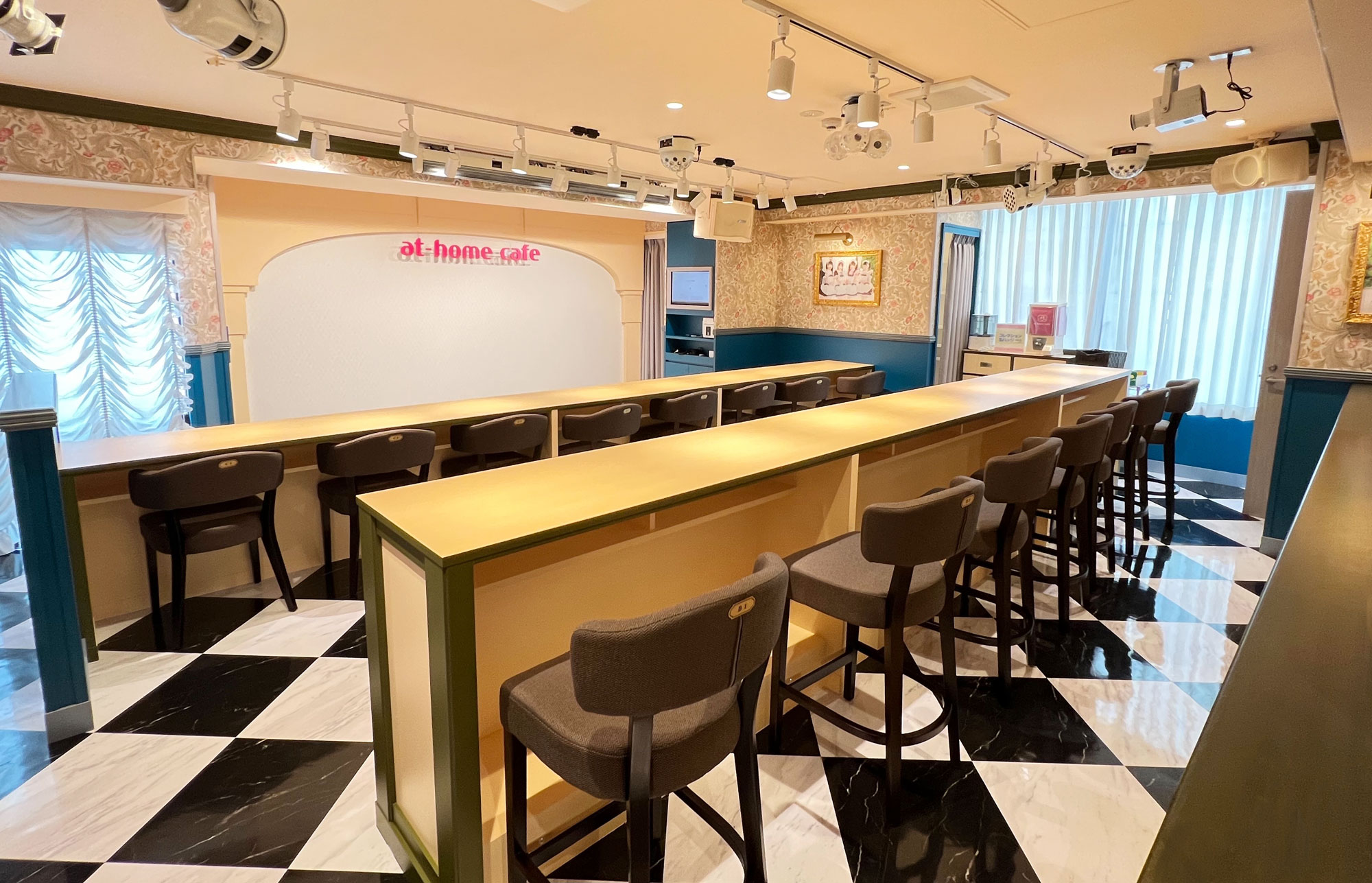 あっとほぉーむカフェ本店6階 リニューアルオープン! | 秋葉原 あっとほぉーむカフェ本店6階 リニューアルオープン! | 秋葉原